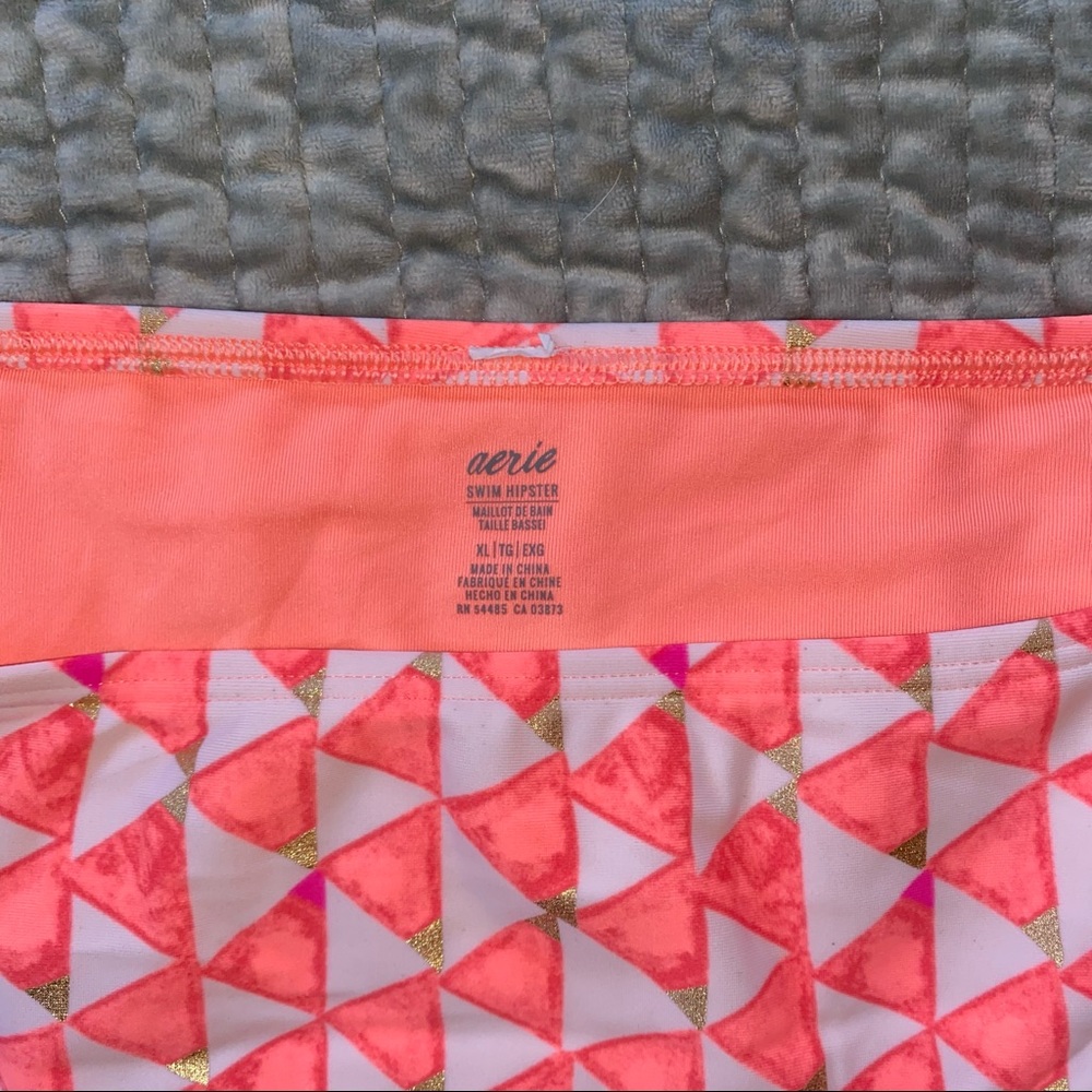Aerie Orange and white triangle pattern swimsuit size XL